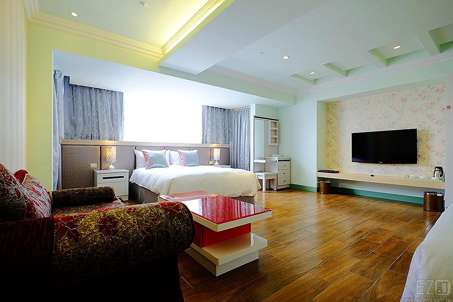 Left Bank 121 Hotell Tainan Eksteriør bilde